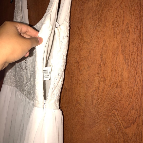 White Dress - Picture 2 of 4